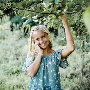 Meet your Posher, Hananah